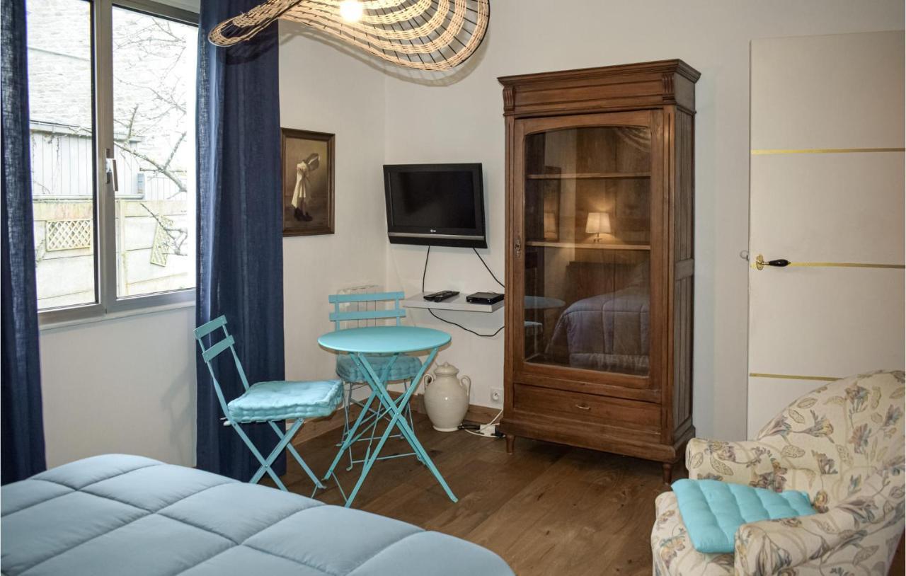 Awesome Home In Paimpol With Kitchen ภายนอก รูปภาพ